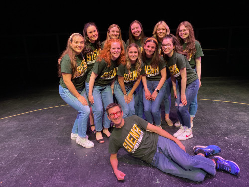 Liv with theatre friends