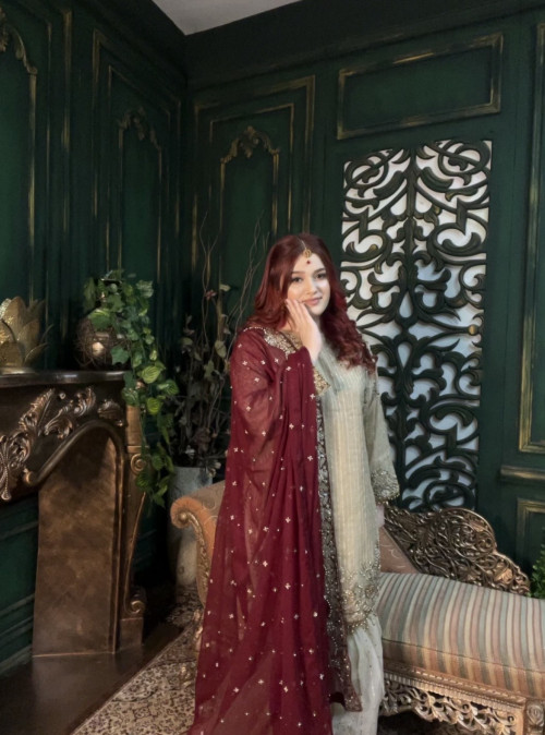 Headshot of Sunni islam women rep Sanya