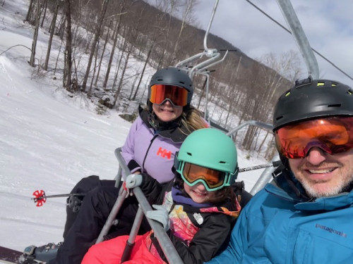 The family on a ski trip